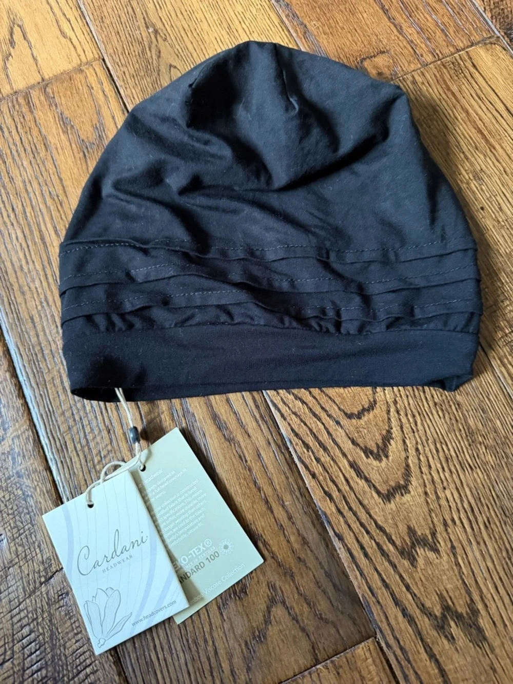 NWT CARDANI Headwear Women's Mod Slouchy Snood Black
